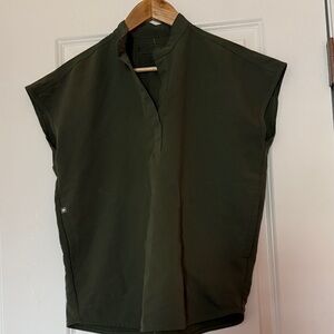 EUC Figs Rafaela Scrub Top